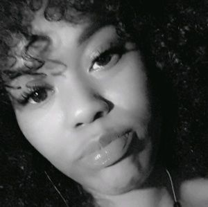 Meet your Posher, Arielle